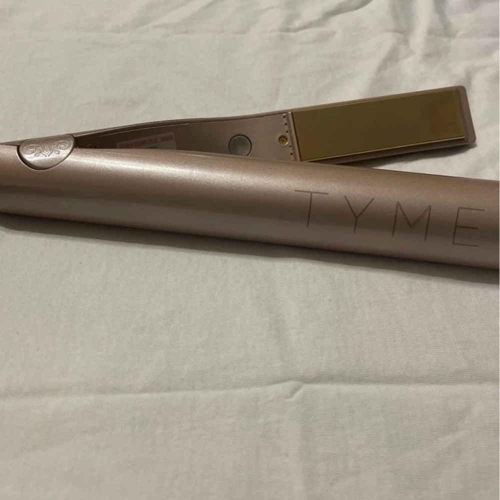 Tyme hair iron